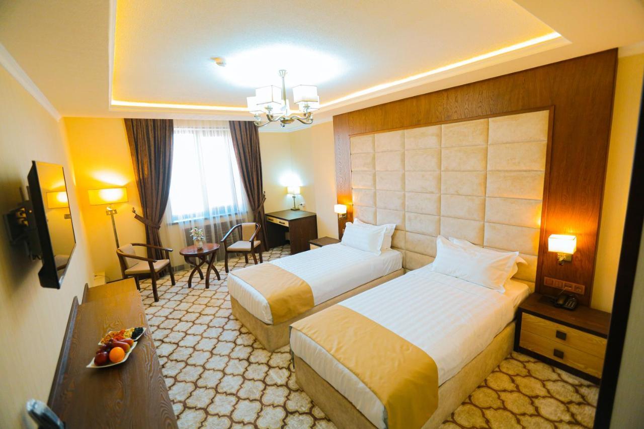 Royal Grand Hotel, Turkistan Eksteriør bilde