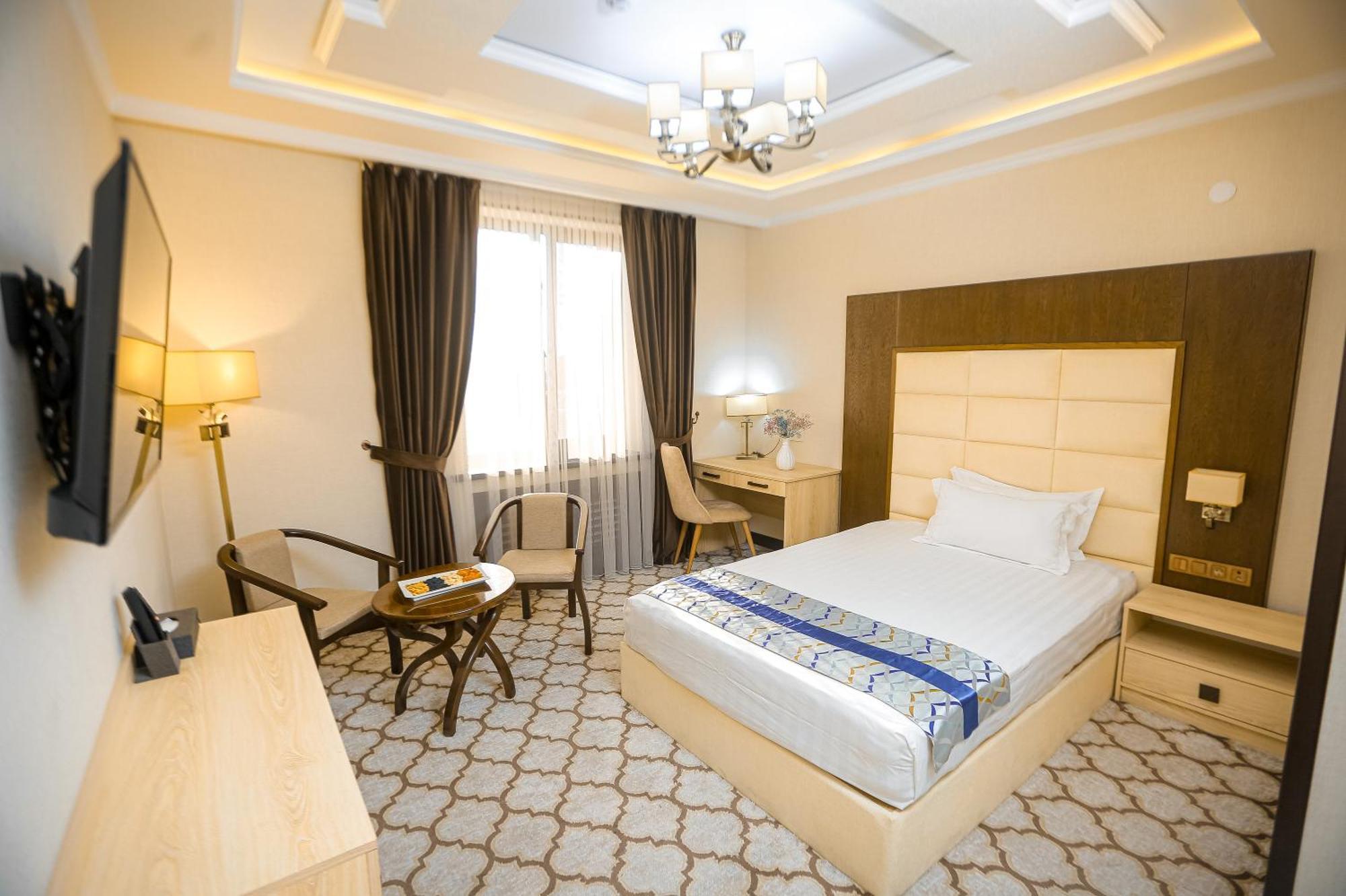 Royal Grand Hotel, Turkistan Eksteriør bilde